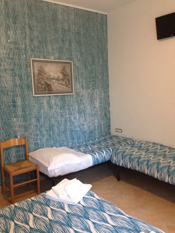 B & B Leonard Acqui Rome Kamer foto