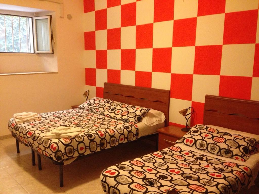 B & B Leonard Acqui Rome Kamer foto